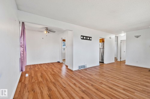 11055 157 Street Nw, Edmonton, AB - Indoor Photo Showing Other Room