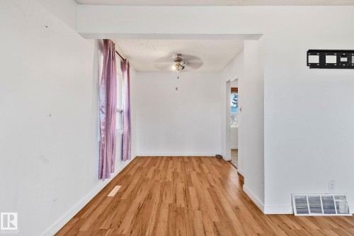 11055 157 Street Nw, Edmonton, AB - Indoor Photo Showing Other Room