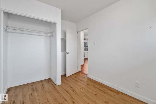 11055 157 Street Nw, Edmonton, AB - Indoor Photo Showing Other Room
