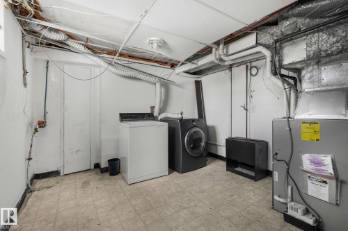 11055 157 Street Nw, Edmonton, AB - Indoor