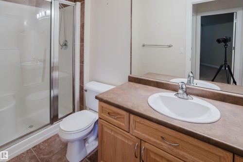 409 160 Magrath Road, Edmonton, AB - Indoor Photo Showing Bathroom