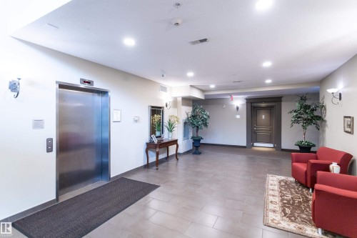 409 160 Magrath Road, Edmonton, AB - Indoor