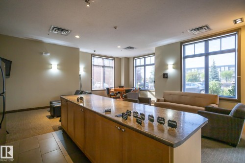 409 160 Magrath Road, Edmonton, AB - Indoor