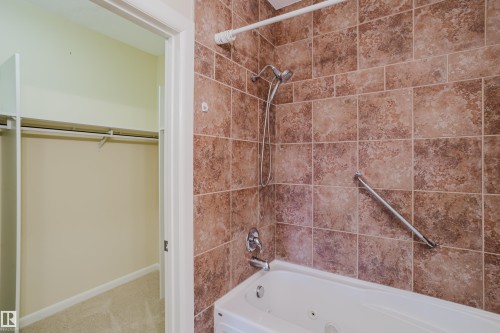 409 160 Magrath Road, Edmonton, AB - Indoor Photo Showing Bathroom
