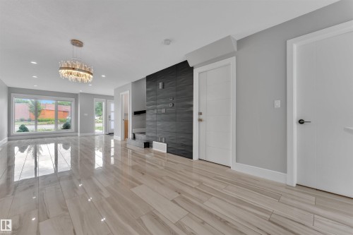 9327 Connors Road, Edmonton, AB - Indoor Photo Showing Other Room