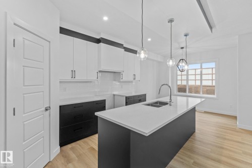231 Savoy Crescent, Sherwood Park, AB - Indoor Photo Showing Kitchen With Double Sink With Upgraded Kitchen