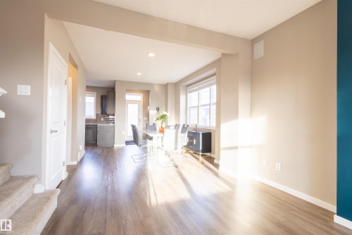 1150 Rosenthal Boulevard, Edmonton, AB - Indoor Photo Showing Other Room