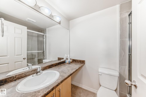517 10235 112 Street, Edmonton, AB - Indoor Photo Showing Bathroom