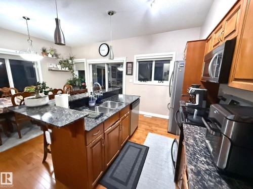 7 13215 153 Avenue, Edmonton, AB - Indoor Photo Showing Kitchen With Double Sink