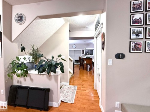 7 13215 153 Avenue, Edmonton, AB - Indoor