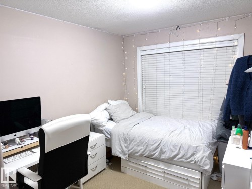 7 13215 153 Avenue, Edmonton, AB - Indoor Photo Showing Bedroom