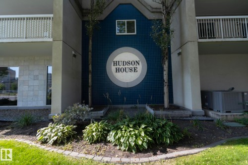 205 10130 114 Street, Edmonton, AB - Outdoor