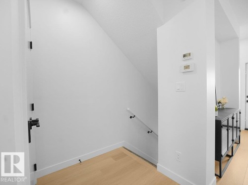 67 18120 28 Avenue, Edmonton, AB - Indoor Photo Showing Other Room