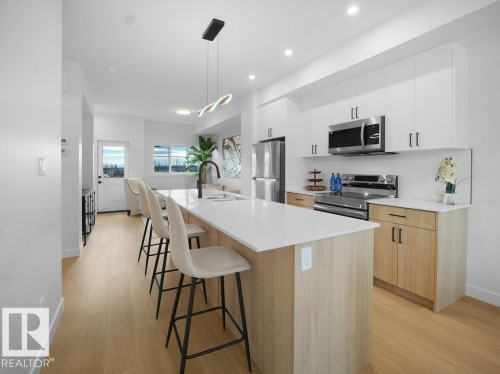 67 18120 28 Avenue, Edmonton, AB - Indoor Photo Showing Kitchen With Upgraded Kitchen