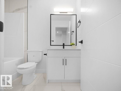 67 18120 28 Avenue, Edmonton, AB - Indoor Photo Showing Bathroom