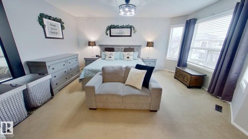 4118 29 Street, Edmonton, AB - Indoor Photo Showing Bedroom