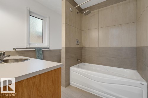 7344 190A Street, Edmonton, AB - Indoor