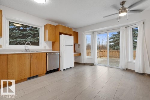 7344 190A Street, Edmonton, AB - Indoor Photo Showing Kitchen