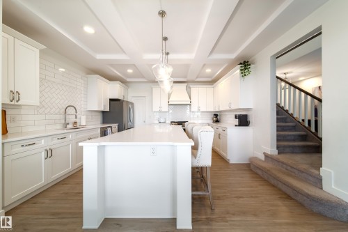 6204 67 Street, Beaumont, AB - Indoor Photo Showing Kitchen With Upgraded Kitchen