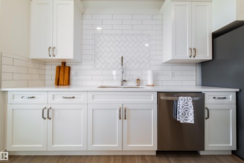 6204 67 Street, Beaumont, AB - Indoor Photo Showing Kitchen