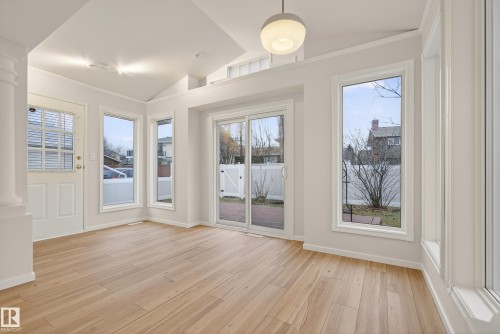 11151 26 Avenue, Edmonton, AB - Indoor Photo Showing Other Room