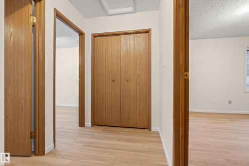11151 26 Avenue, Edmonton, AB - Indoor Photo Showing Other Room