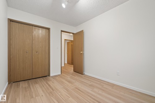 11151 26 Avenue, Edmonton, AB - Indoor Photo Showing Other Room