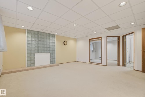 11151 26 Avenue, Edmonton, AB - Indoor Photo Showing Other Room