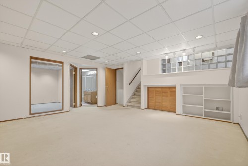 11151 26 Avenue, Edmonton, AB - Indoor Photo Showing Other Room