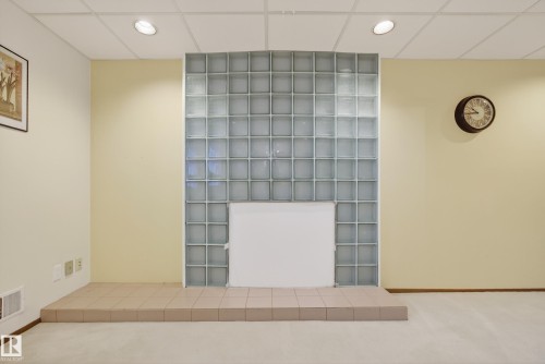 11151 26 Avenue, Edmonton, AB - Indoor Photo Showing Other Room