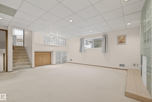 11151 26 Avenue, Edmonton, AB - Indoor Photo Showing Other Room