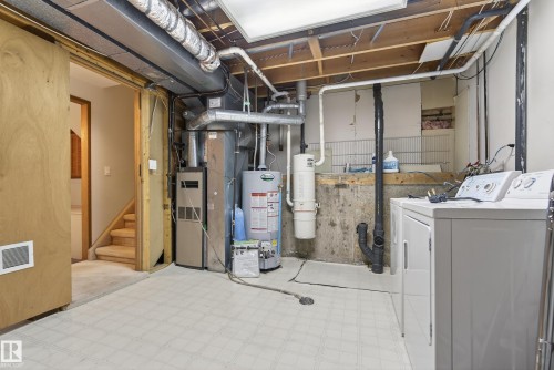 11151 26 Avenue, Edmonton, AB - Indoor