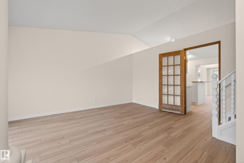 11151 26 Avenue, Edmonton, AB - Indoor Photo Showing Other Room