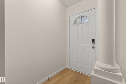 11151 26 Avenue, Edmonton, AB - Indoor Photo Showing Other Room
