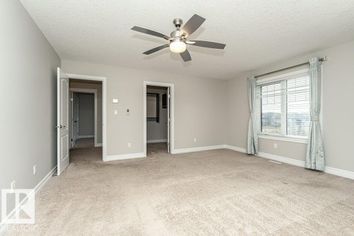 3198 Winspear Crescent Sw, Edmonton, AB - Indoor Photo Showing Other Room