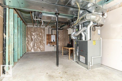 3198 Winspear Crescent Sw, Edmonton, AB - Indoor Photo Showing Basement