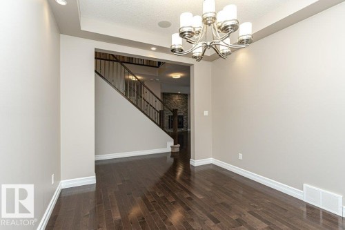 3198 Winspear Crescent Sw, Edmonton, AB - Indoor Photo Showing Other Room