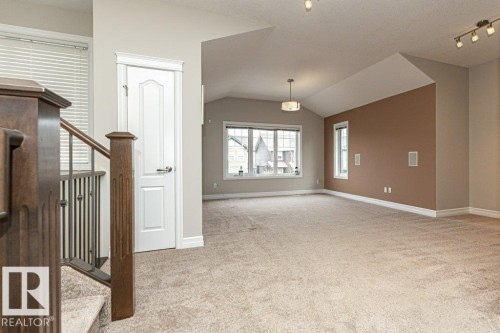 3198 Winspear Crescent Sw, Edmonton, AB - Indoor Photo Showing Other Room