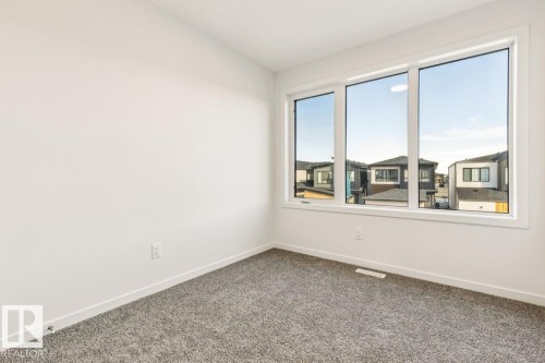 7314 Klapstein Crescent, Edmonton, AB - Indoor Photo Showing Other Room