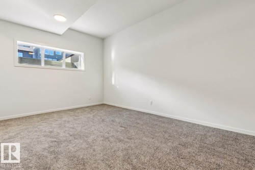 7314 Klapstein Crescent, Edmonton, AB - Indoor Photo Showing Other Room
