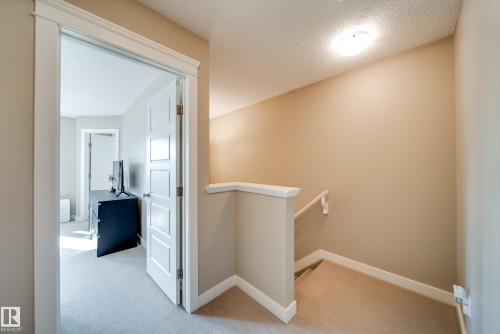 16728 15 Avenue, Edmonton, AB - Indoor Photo Showing Other Room