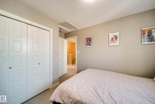 16728 15 Avenue, Edmonton, AB - Indoor Photo Showing Bedroom