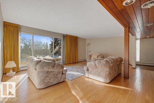 11109 70 Street, Edmonton, AB - Indoor Photo Showing Living Room