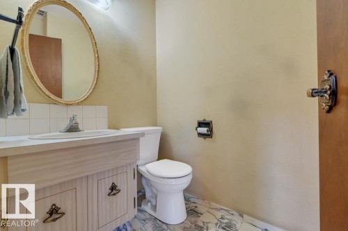 11109 70 Street, Edmonton, AB - Indoor Photo Showing Bathroom