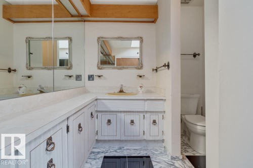 11109 70 Street, Edmonton, AB - Indoor Photo Showing Bathroom
