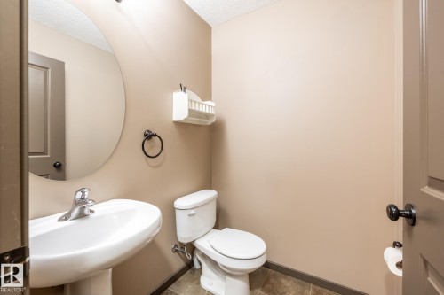 123 63 Street, Edmonton, AB - Indoor Photo Showing Bathroom