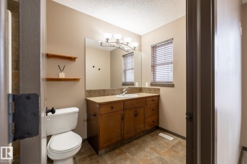 123 63 Street, Edmonton, AB - Indoor Photo Showing Bathroom