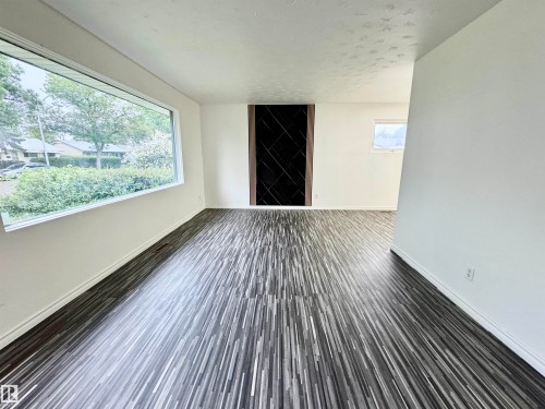 16415 106 Avenue, Edmonton, AB - Indoor Photo Showing Other Room