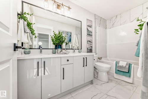 61 Patriot Way, Spruce Grove, AB - Indoor Photo Showing Bathroom