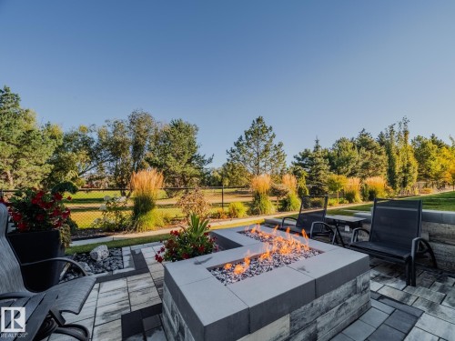 35 LILAC Bay  Spruce Grove, AB T7X 2H5